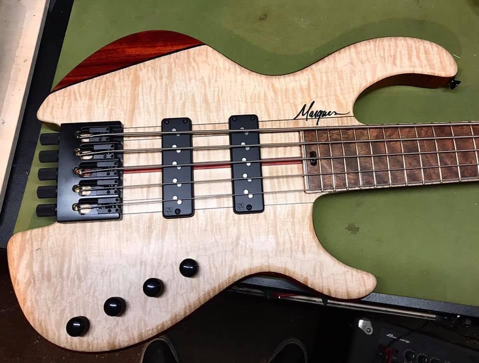 Custom Headless 5-String Bass