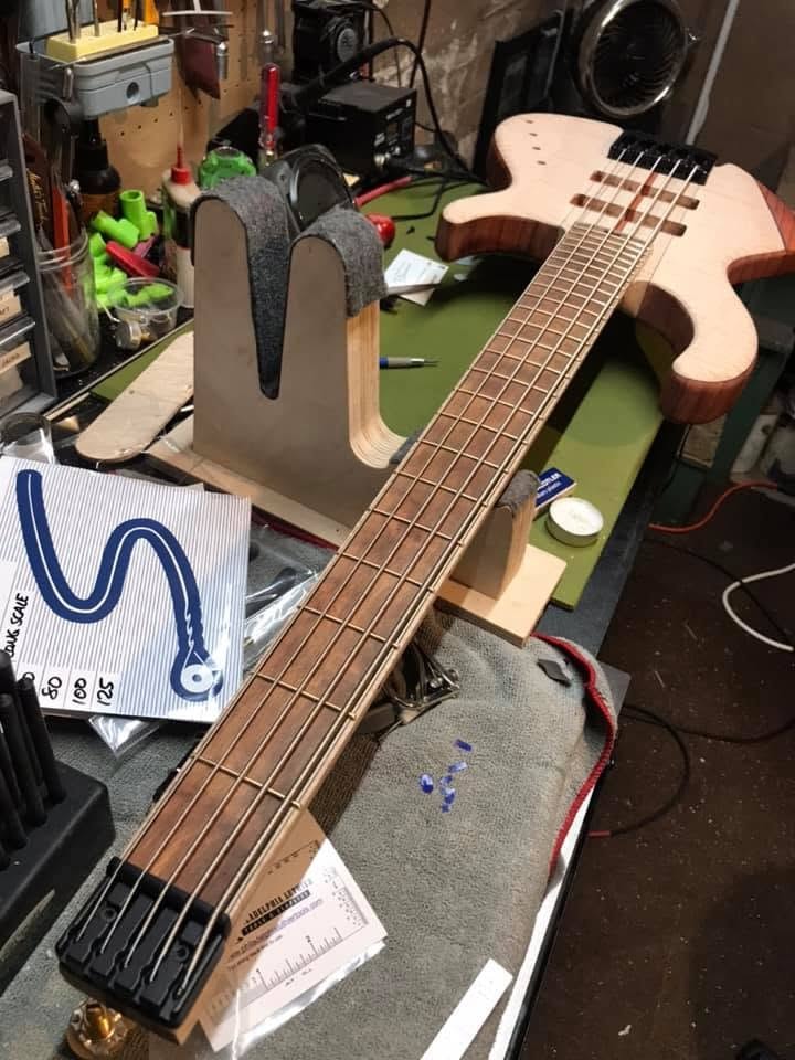 Headless 5-String Setup